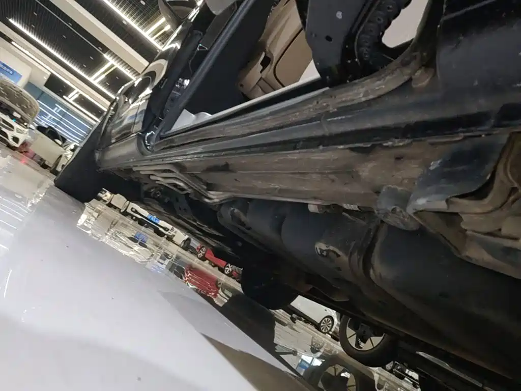 Mercedes-Benz V-Class — миниатюра 22