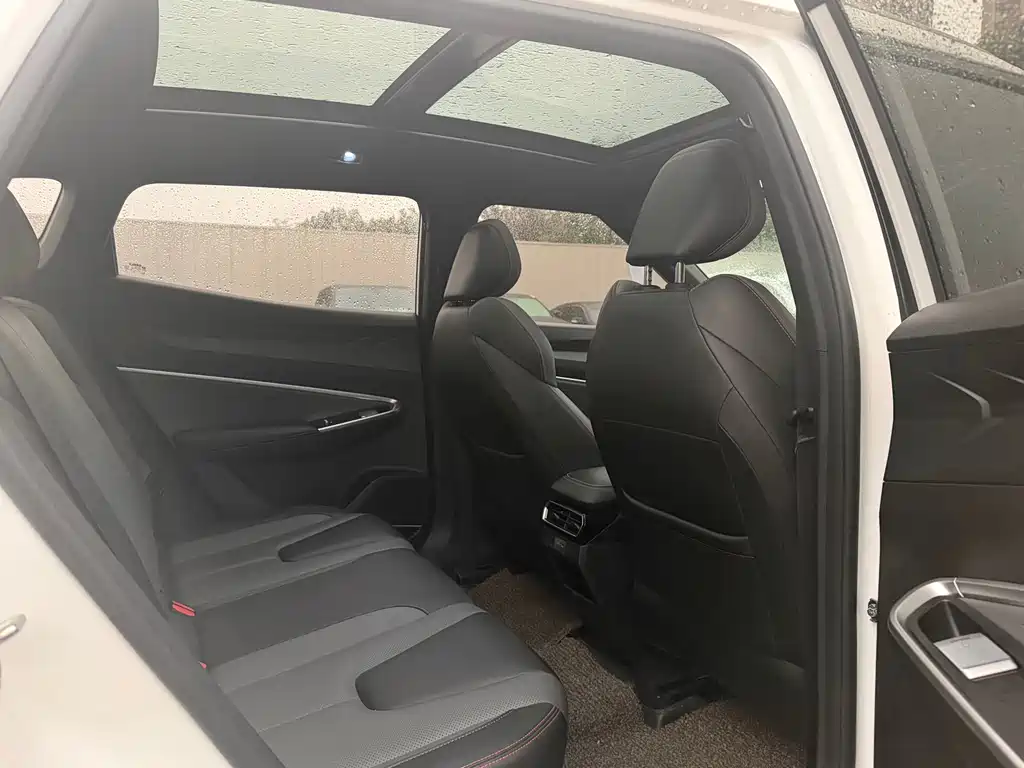 Geely Boyue — миниатюра 9
