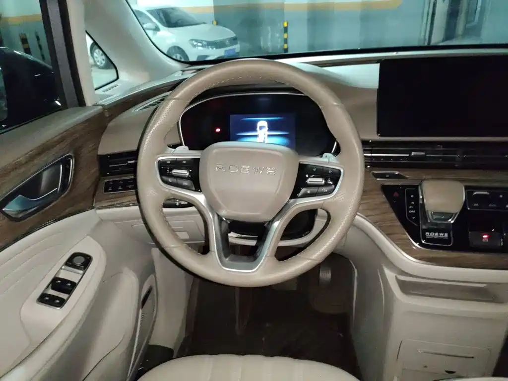 Roewe iMAX8 — миниатюра 6