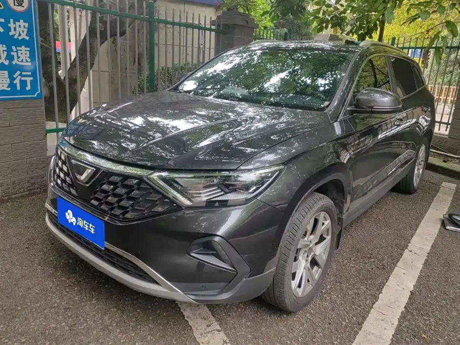 Купить Jetta VS7