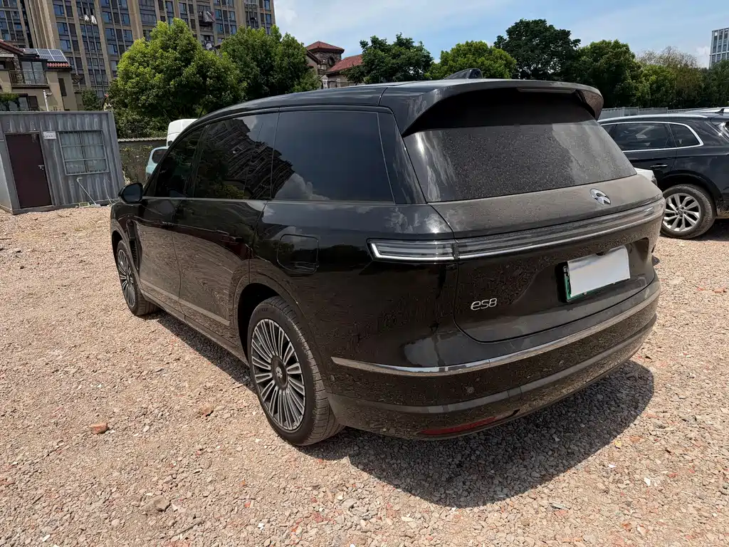 NIO ES8 — миниатюра 10