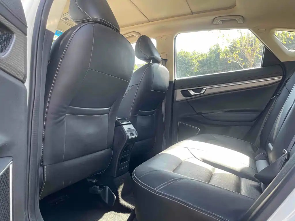 GEELY AUTOMOBILE EMGRAND GS