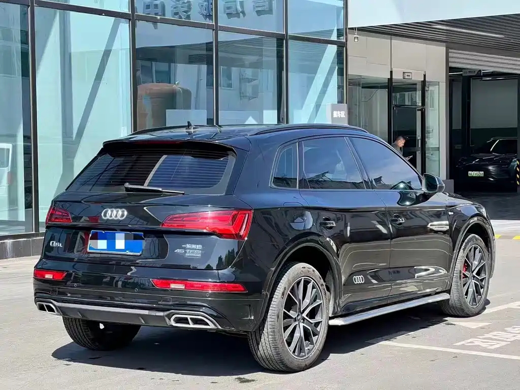 Audi Q5L — миниатюра 8