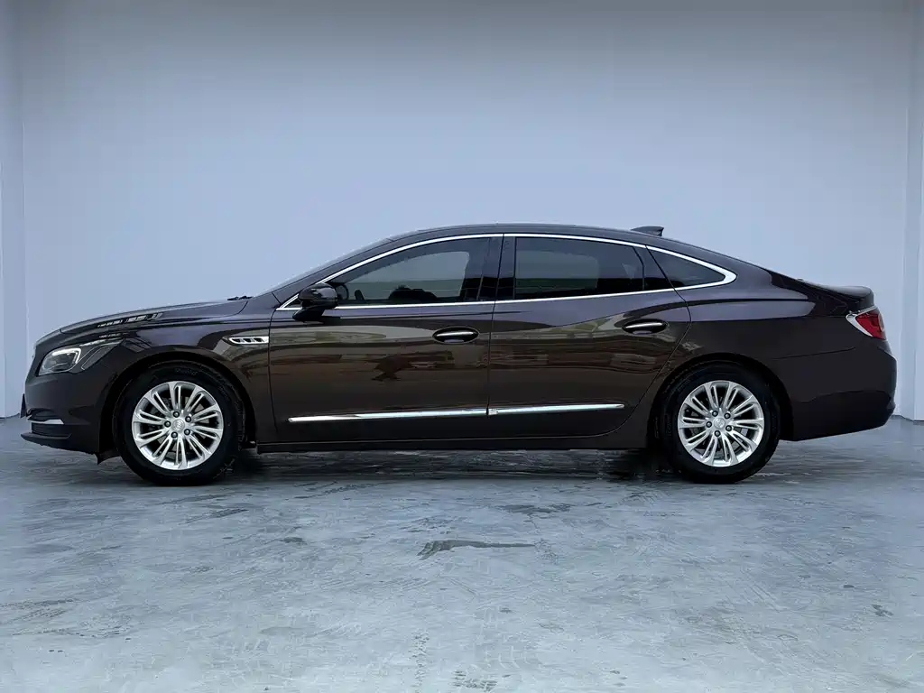 BUICK LACROSSE