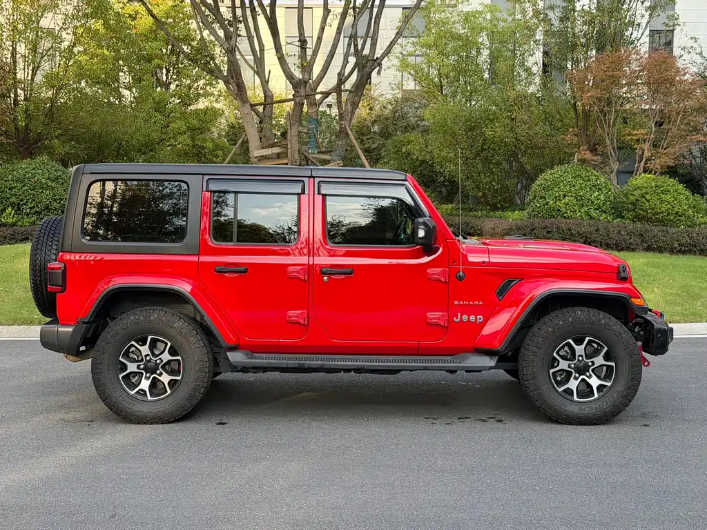 Jeep Wrangler — миниатюра 8