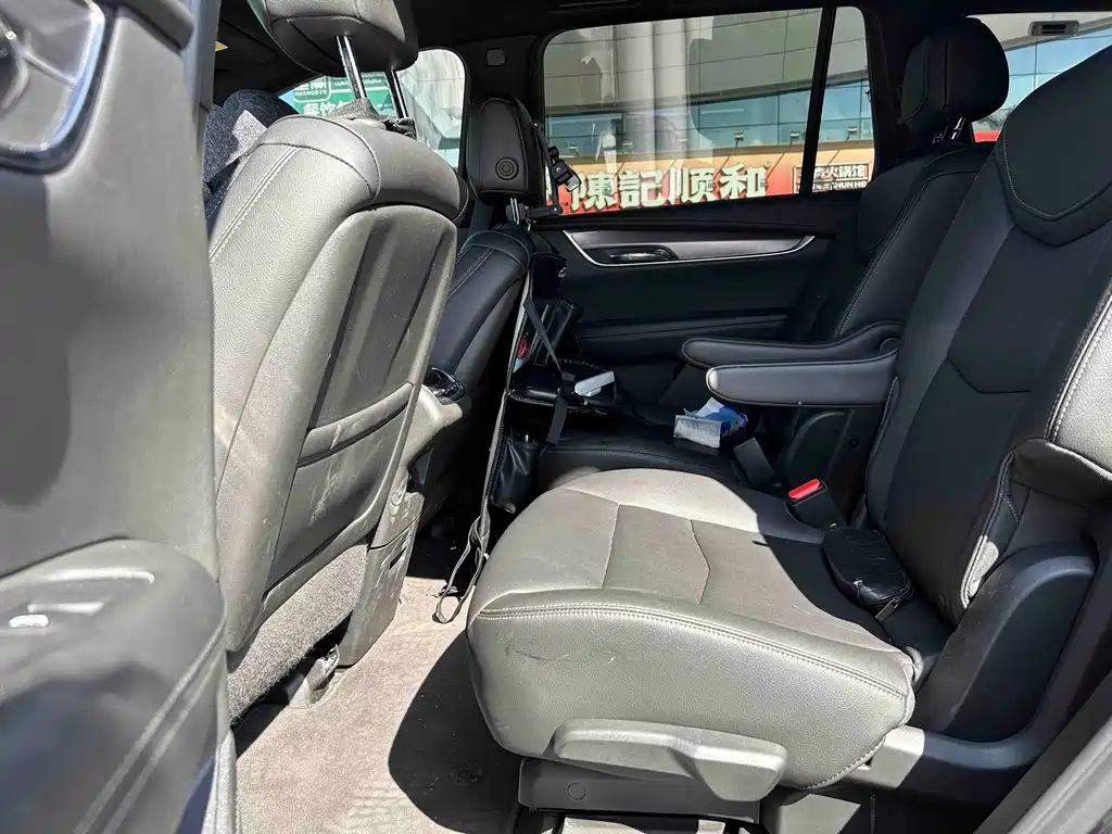 Cadillac XT6 — миниатюра 11