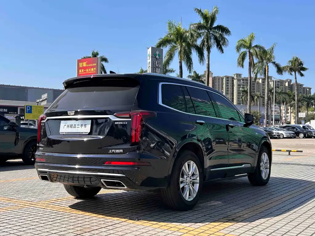 Cadillac XT6 — миниатюра 8