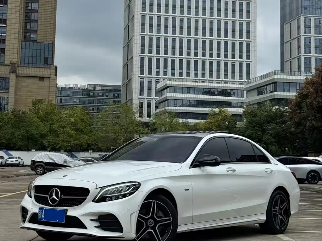 Mercedes-Benz C-Class — миниатюра 2