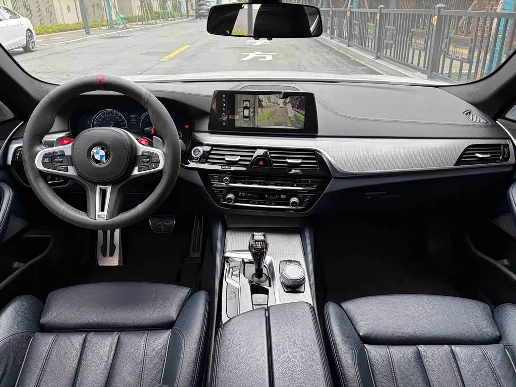 BMW 5 Series (Import) — миниатюра 9