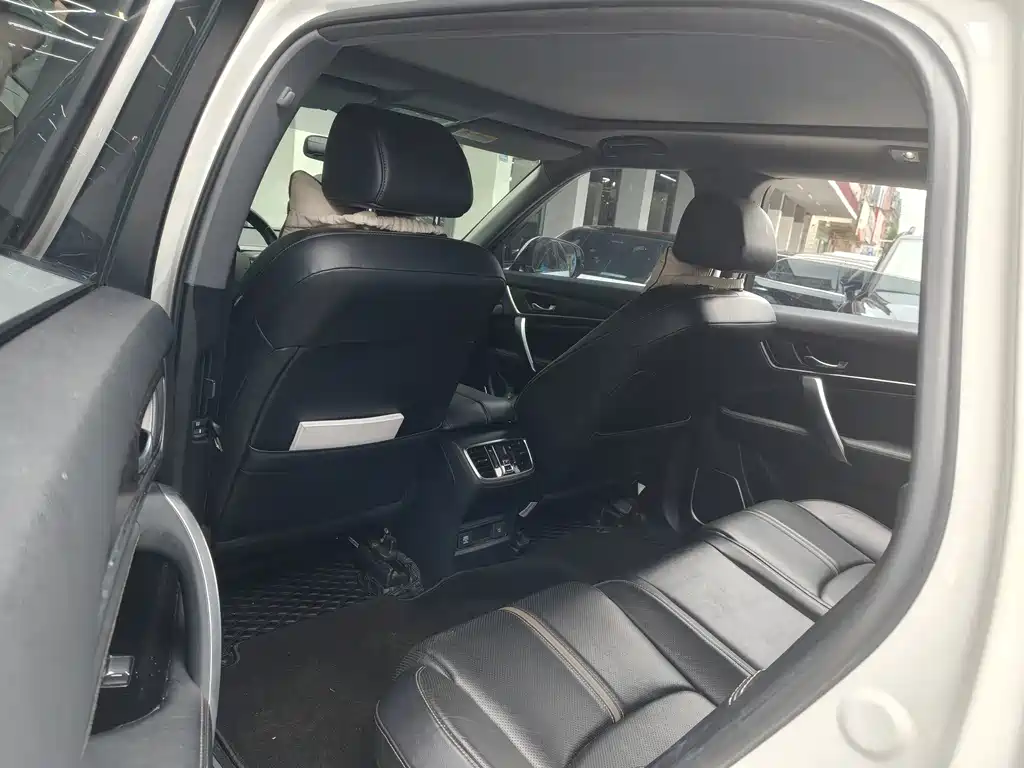 Honda UR-V — миниатюра 4