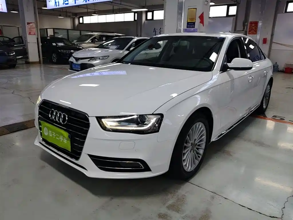 Audi A4L 2016