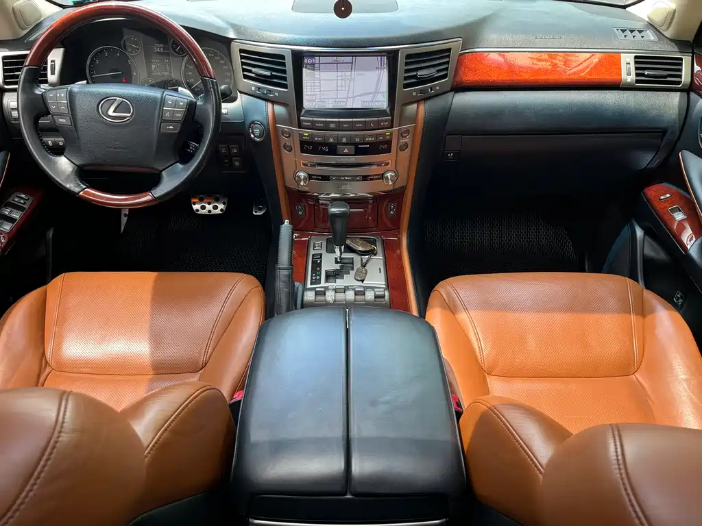 Lexus LX 2015 LX570