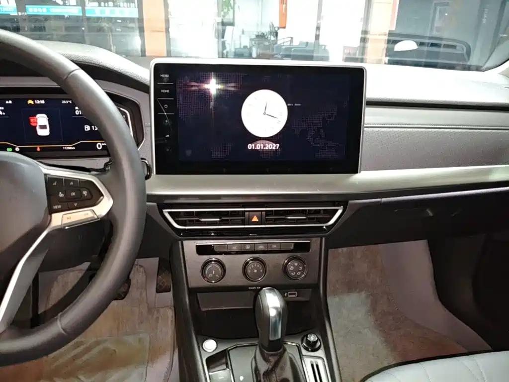 Volkswagen Lavida — миниатюра 13