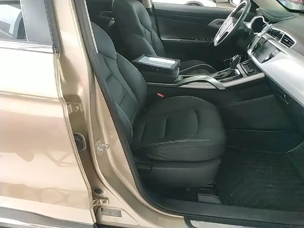 Geely Boyue — миниатюра 25