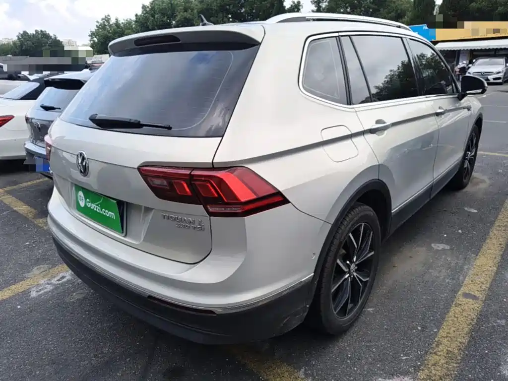 Volkswagen Tiguan L — миниатюра 7