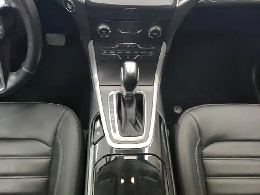 Ford Edge — миниатюра 16