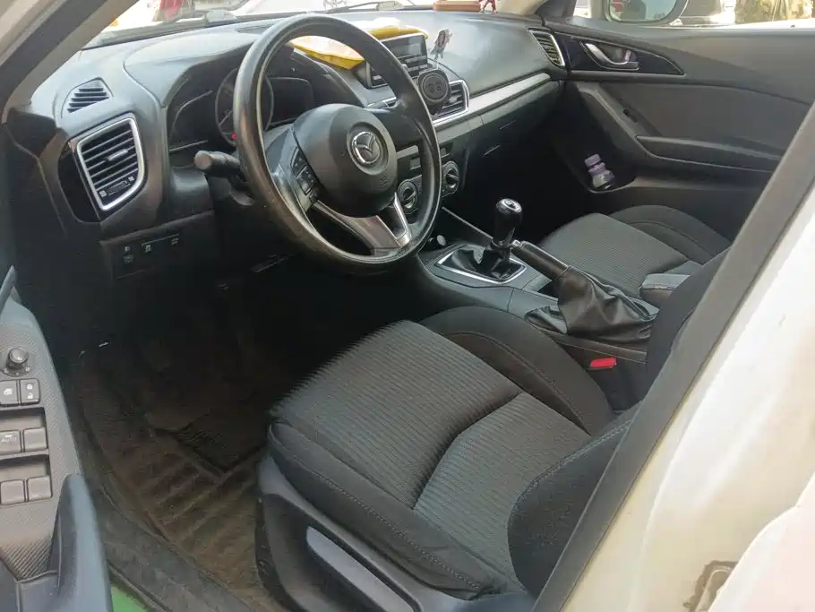 Mazda 3 Axela — миниатюра 9