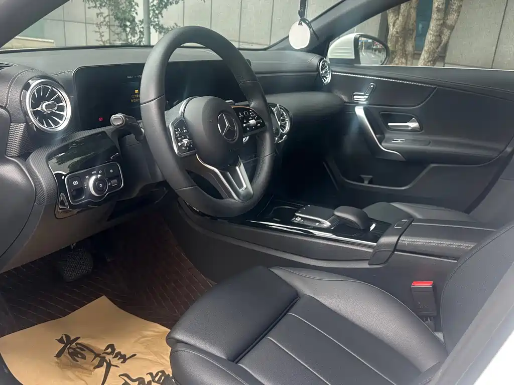Mercedes-Benz A-Class — миниатюра 6