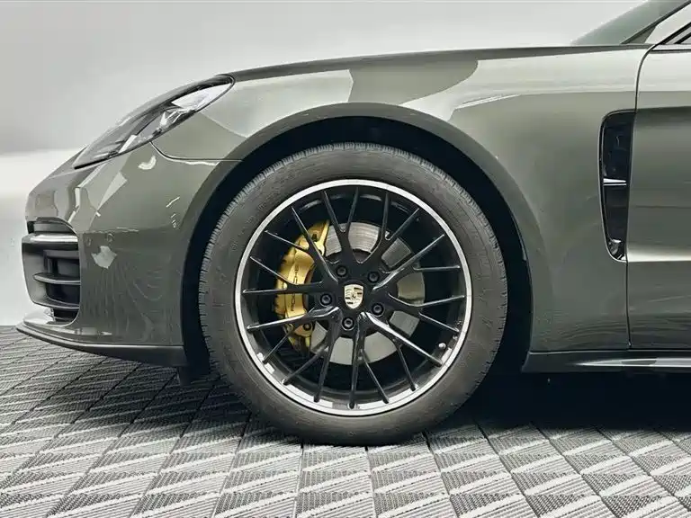 Porsche Panamera — миниатюра 8
