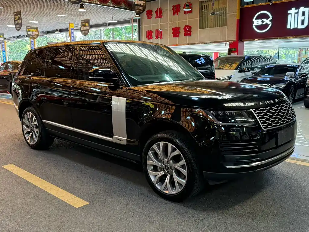 Land Rover Range Rover — миниатюра 2