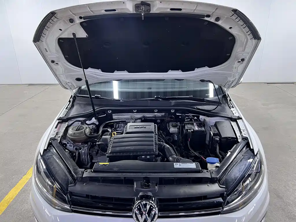 Volkswagen Golf — миниатюра 17