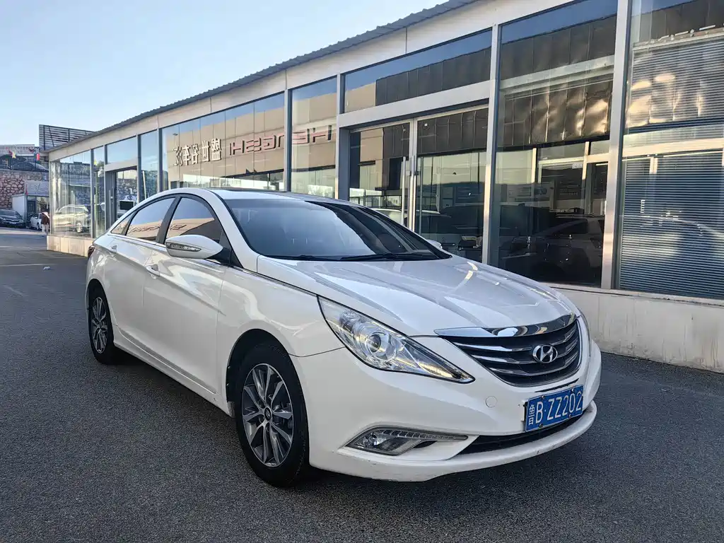 Hyundai Sonata — миниатюра 3