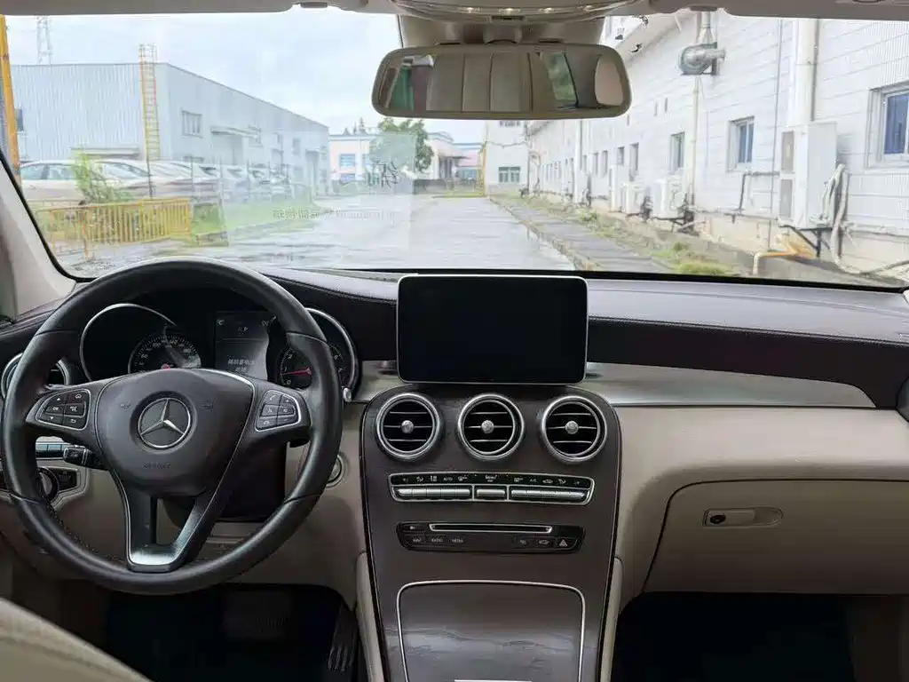 Mercedes-Benz GLC — миниатюра 6