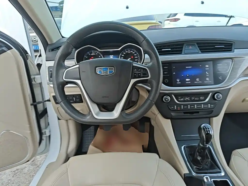 Geely Emgrand — миниатюра 11