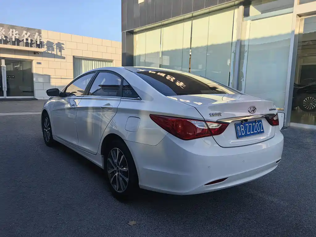 Hyundai Sonata — миниатюра 6