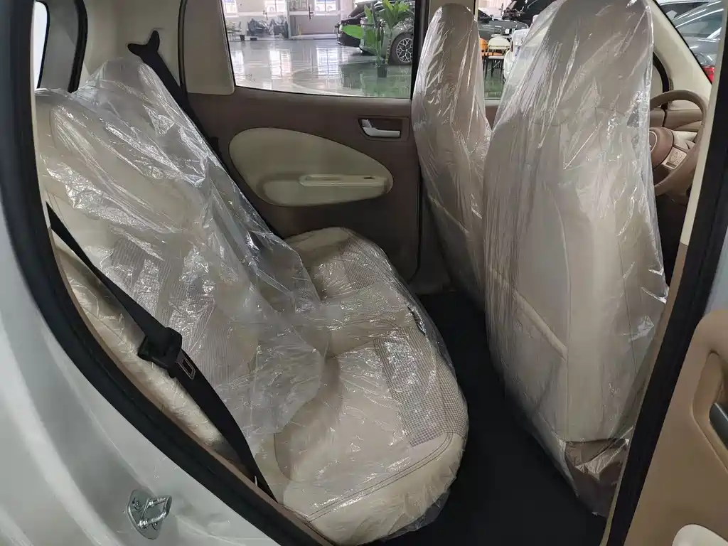 Wuling MINIEV — миниатюра 8