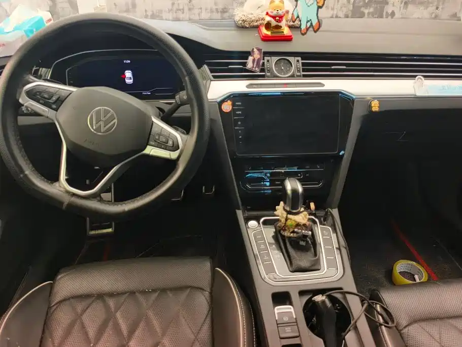 Volkswagen Magotan PHEV — миниатюра 12