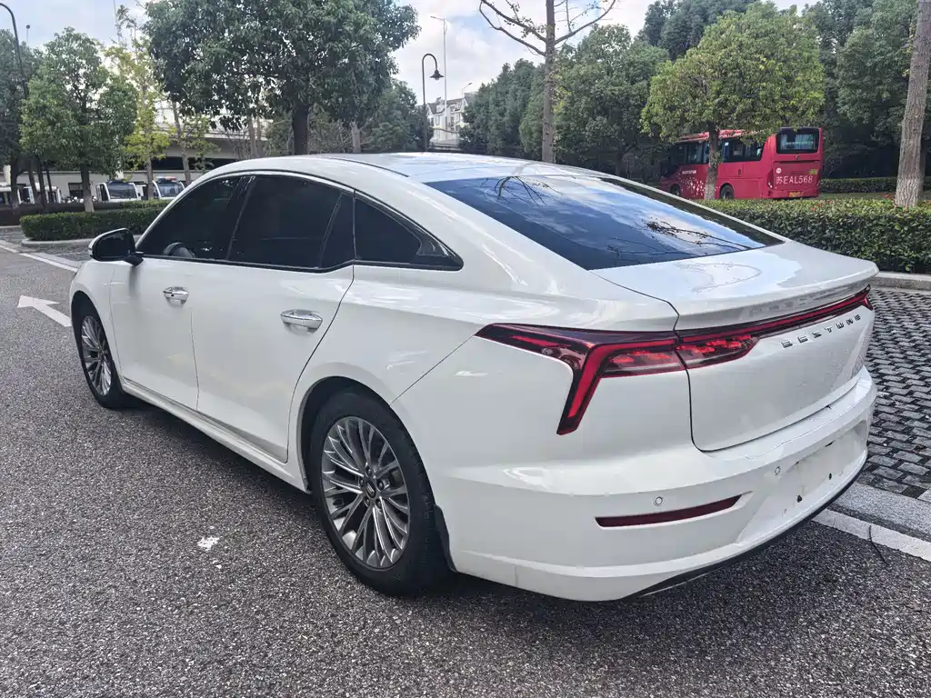 Bestune B70 — миниатюра 4