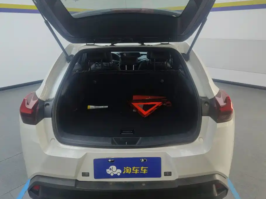 Lexus UX — миниатюра 4