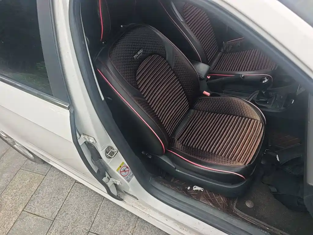 Volkswagen Lavida — миниатюра 25
