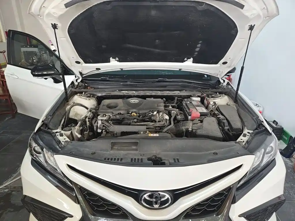 Toyota Camry — миниатюра 16