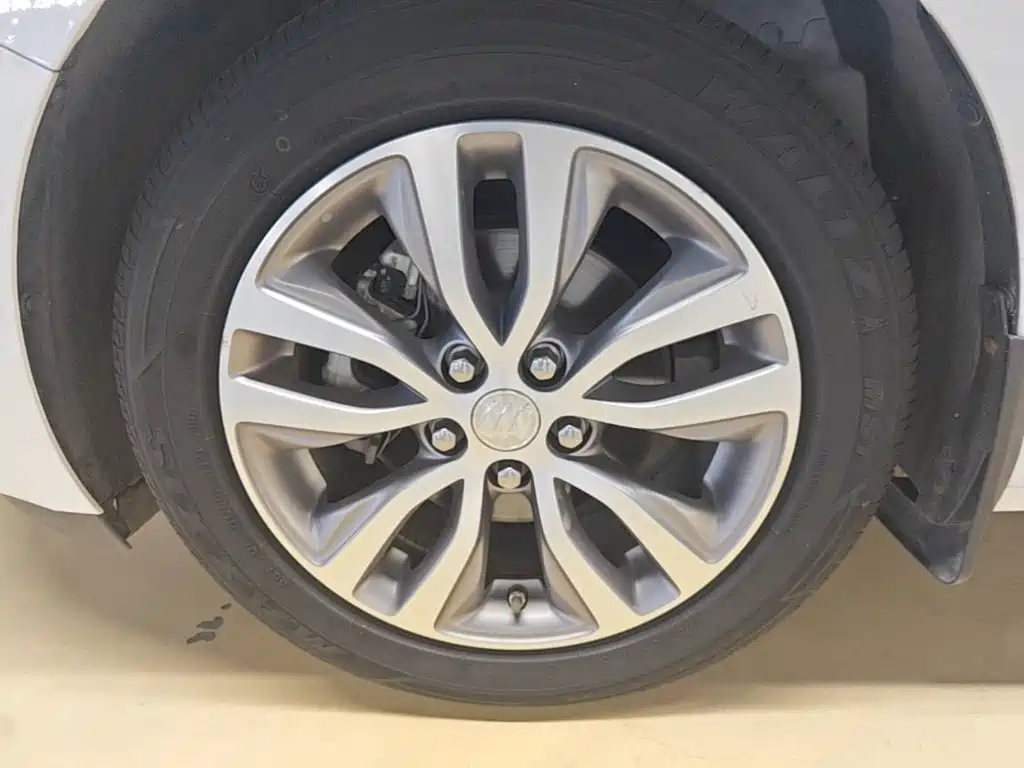 Buick Excelle — миниатюра 23