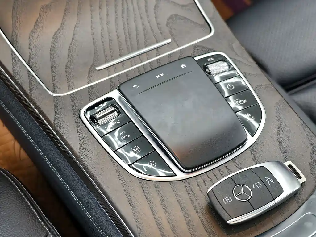 Mercedes-Benz GLC — миниатюра 40