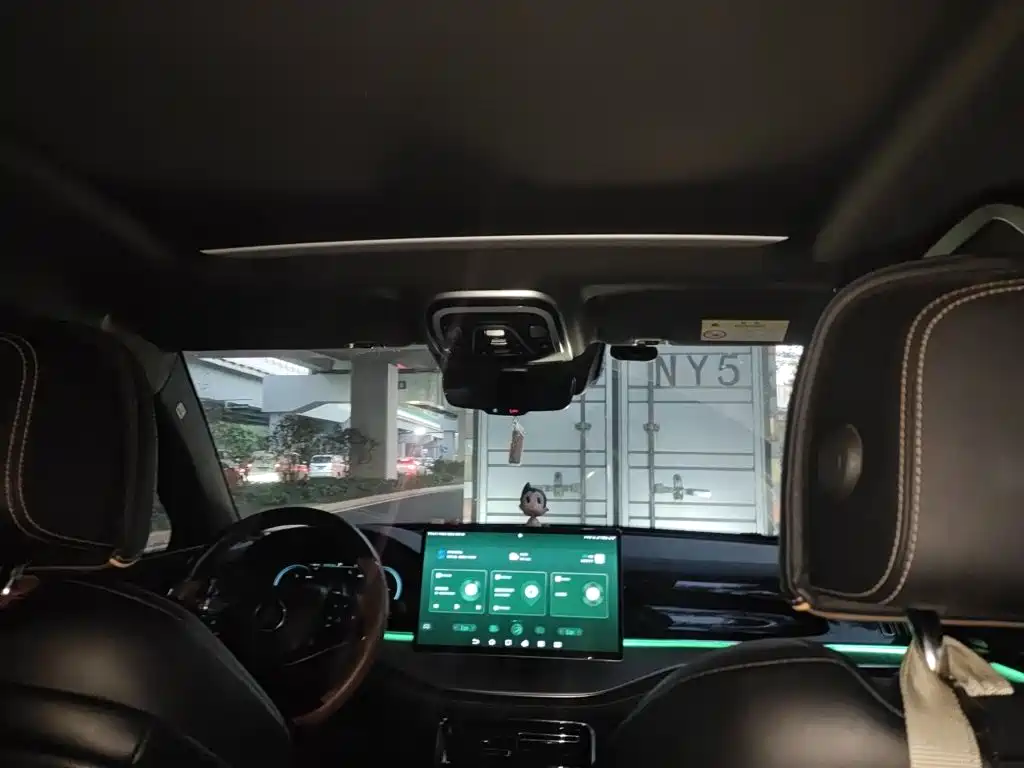 BYD Tang New Energy — миниатюра 9