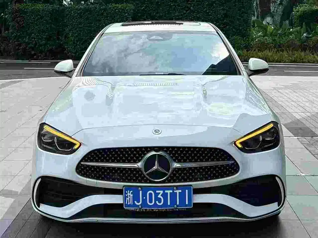 Mercedes-Benz C-Class — миниатюра 2