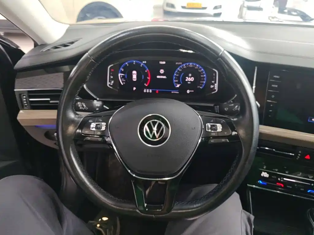 Volkswagen Passat — миниатюра 11