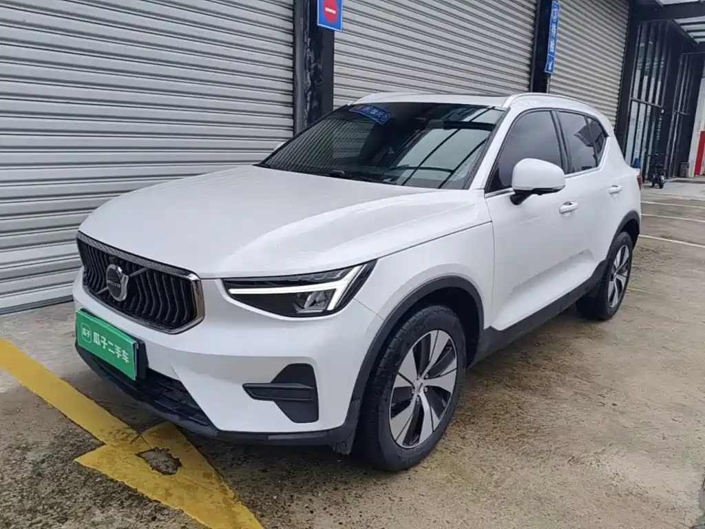 Volvo XC40 — миниатюра 2