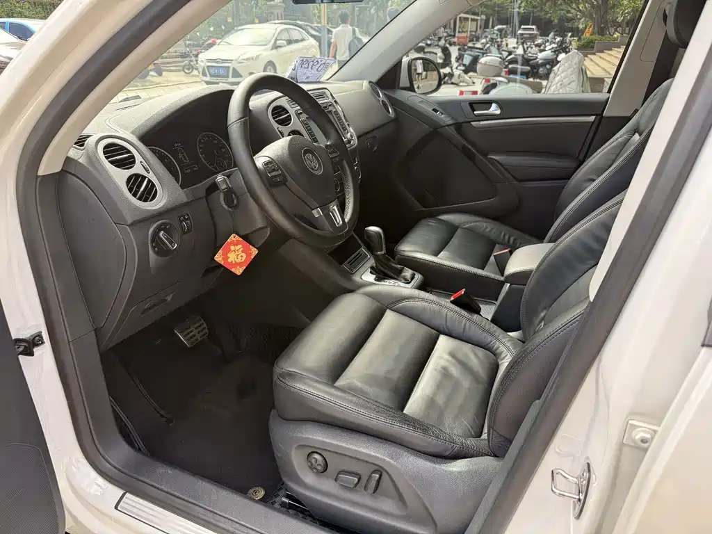 Volkswagen Tiguan — миниатюра 4