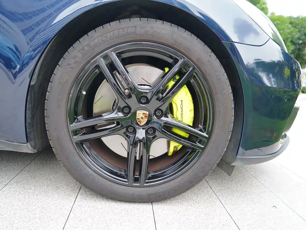 Porsche Panamera Hybrid — миниатюра 4