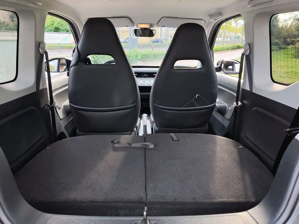 Wuling MINIEV — миниатюра 12