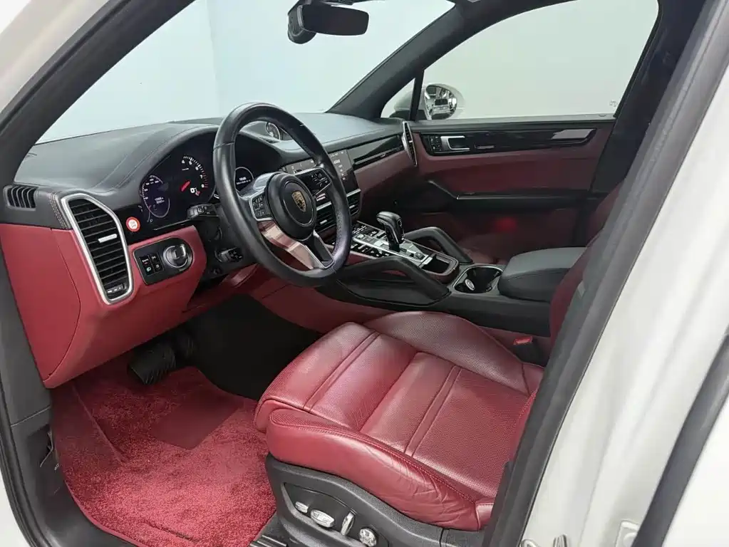 Porsche Cayenne — миниатюра 9
