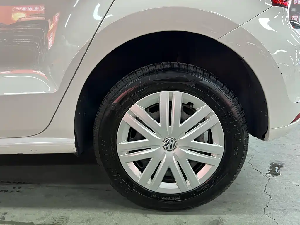 Volkswagen Polo — миниатюра 17