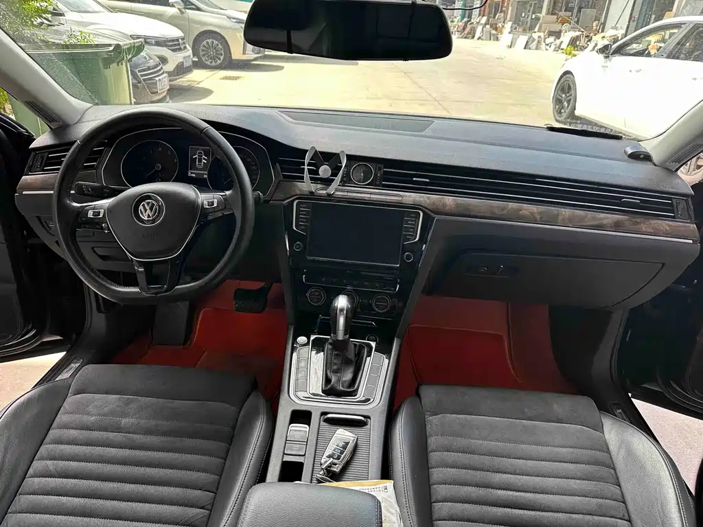 Volkswagen Magotan — миниатюра 4