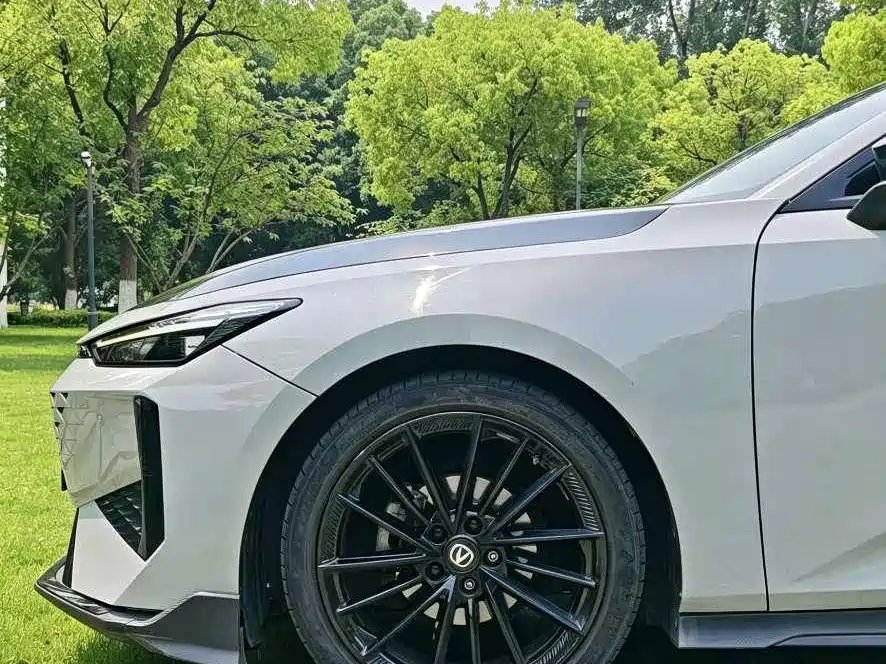Changan UNI-V — миниатюра 2