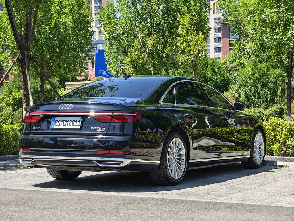 Audi A8 — миниатюра 9