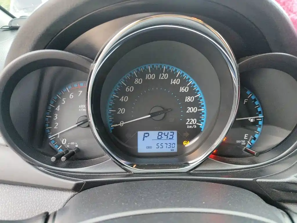 Toyota Yaris L — миниатюра 12